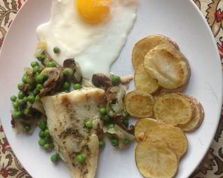 Хек с картофелем по-французски