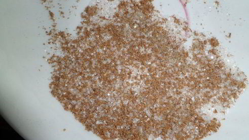 хек, запеченный с морковью и помидорами