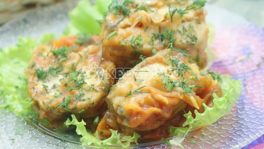 Рецепт минтая тушеного с протертыми томатами