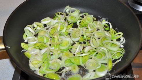 морской окунь с винным соусом