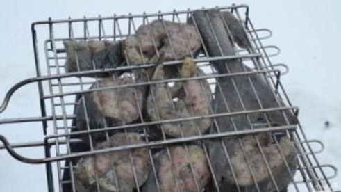 осетрина на углях