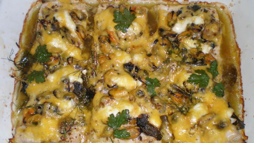 Рецепт рыбы, запеченной с мидиями