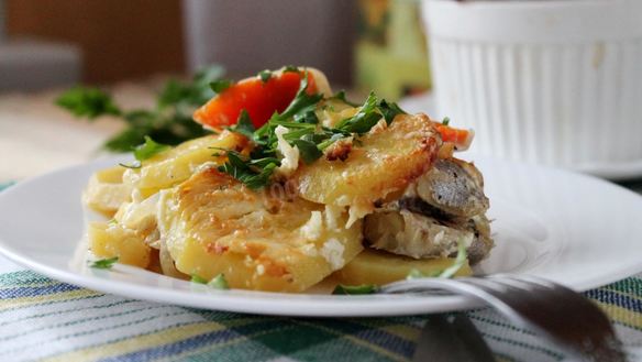 Рецепт Судака с картошкой в духовке