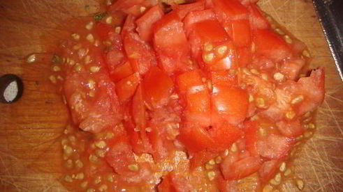 салат-гарнир с баклажанами и помидором