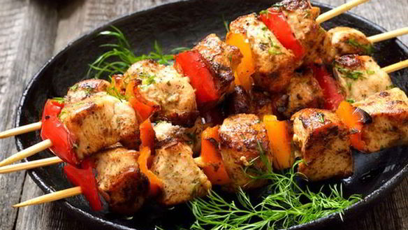 Рецепт Куриного шашлыка, маринованного в дижонской горчице и сметане