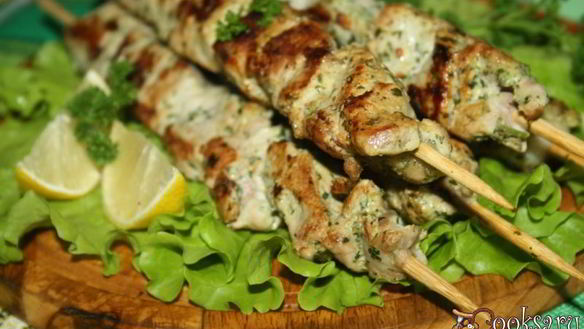 Рецепт Шашлычков из свиной вырезки в йогуртово-лимонном маринаде