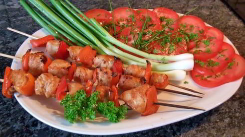 шашлык из индейки в кефирном маринаде