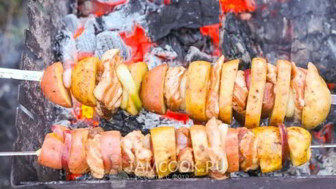 шашлык из картошки