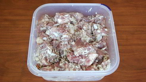 шашлык из свинины в духовке на противне