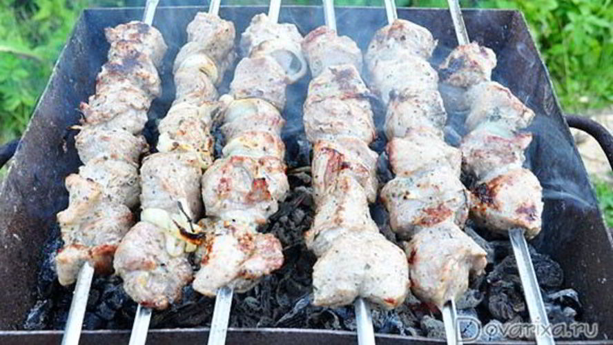 Рецепт шашлыка, маринованного в луке и масле