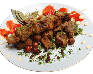 Шашлык свиной в кефире со сладким перцем и луком