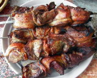 Шашлык в беконе