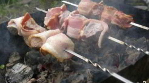 шашлык в беконе