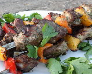 Шашлык в мятно-йогуртовом маринаде