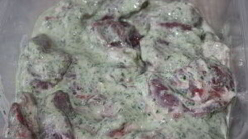 шашлык в мятно-йогуртовом маринаде