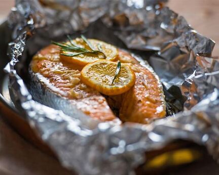 Кижуч стейки в духовке в фольге