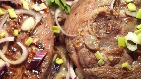 Рецепт Стейка из индейки с косточкой