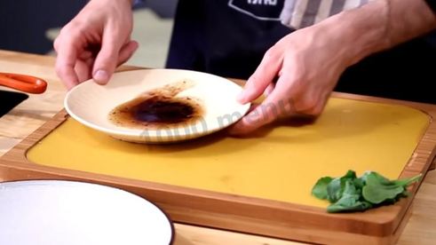 стейк рибай на сковороде