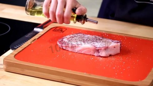 стейк рибай на сковороде