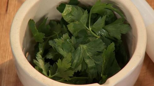 стейк с крабовым мясом и чесночным пюре