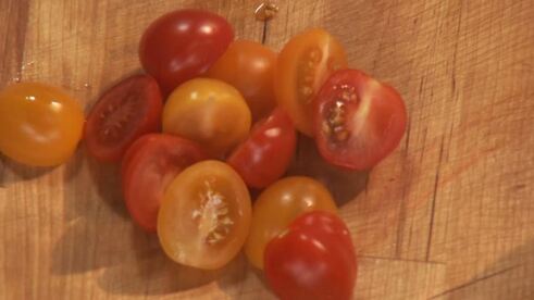 стейк с крабовым мясом и чесночным пюре