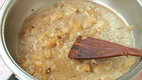 стейки из свинины с луковым соусом