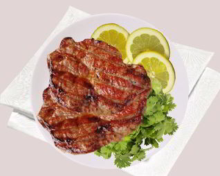 Свиной стейк в маринаде из кефира