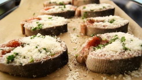 запеченные стейки горбуши