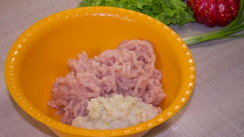 диетические тефтели из куриного фарша в духовке с подливкой