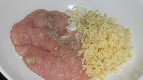 куриные тефтели с булгуром в томатном соусе