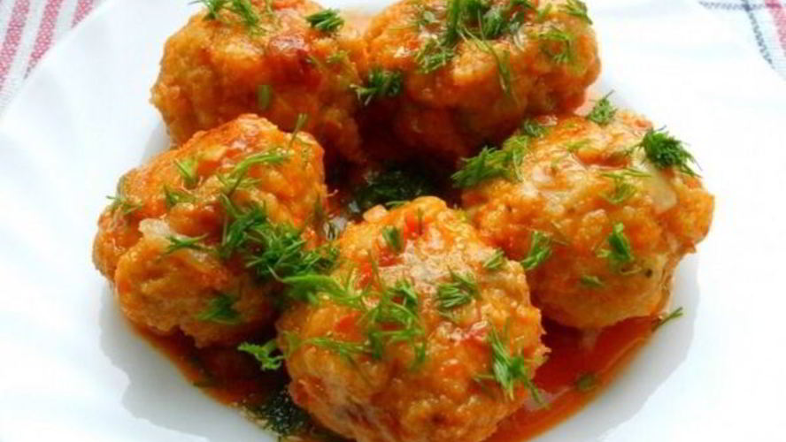 Рецепт мясных тефтелей с рисом в подливке