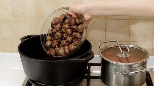 паста феттуччине с нежными итальянскими тефтельками