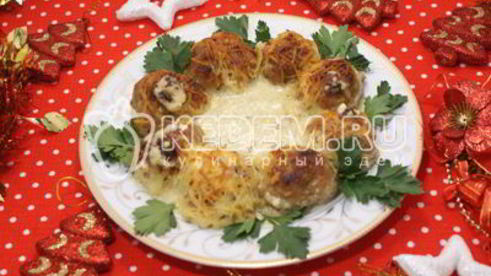 рождественский венок из тефтелей