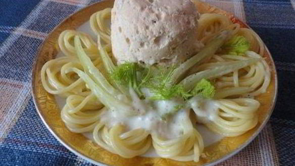 Рецепт Рыбных тефтелей в гнезде из спагетти со сливочным соусом