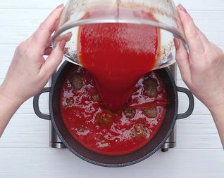 Тефтели с гречкой