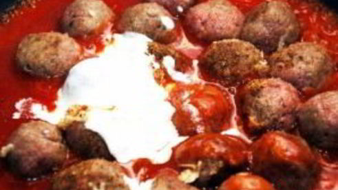 тефтели с соусом