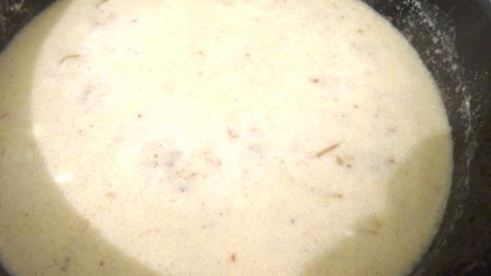 тефтели со сметанным соусом