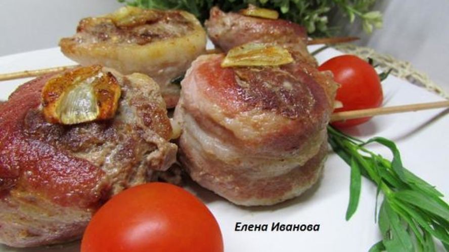 Рецепт тефтелей в беконе с начинкой из моцареллы