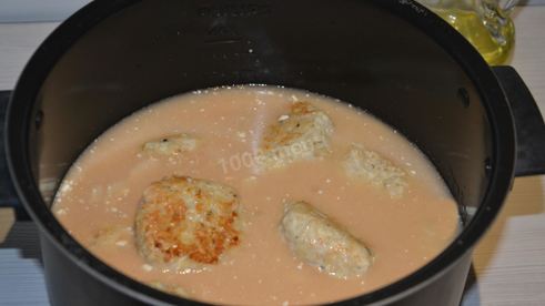 тефтели в сметанно-томатном соусе в мультиварке