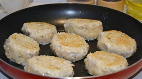 тефтели в сметанно-томатном соусе в мультиварке