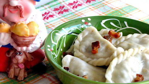 Рецепт Вареников с капустой, грибами и шкварками