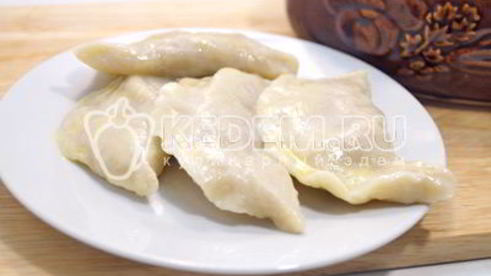 вареники с капустой и сыром