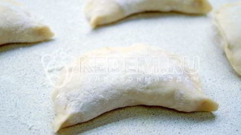 вареники с капустой и сыром