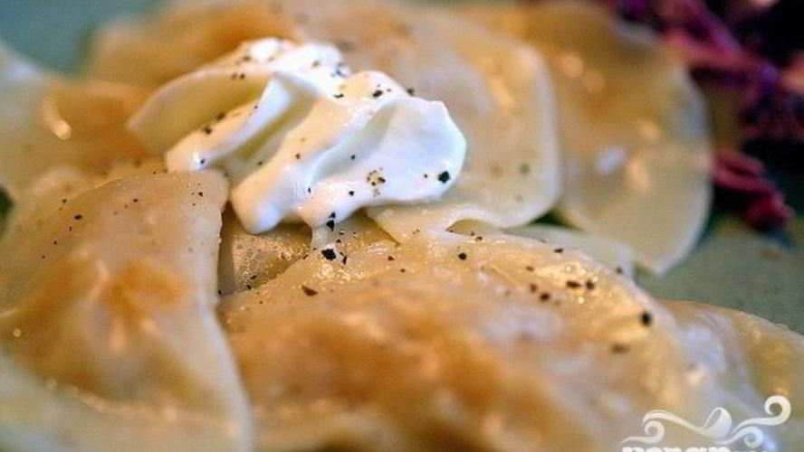 Рецепт вареников с картофелема и лукома