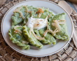 Вареники с картофелем и шпинатом