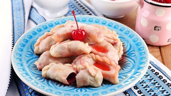 Рецепт Вареников с вишней на пару