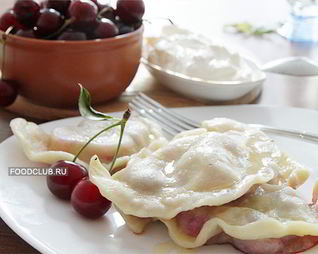 Вареники с вишней