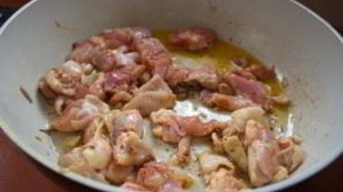 жаркое из курицы в горшочке