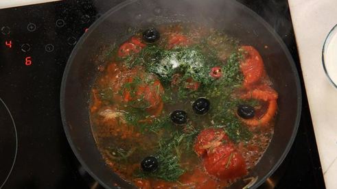 жаркое из судака и семги с овощами