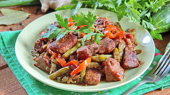 Рецепт Жаркого из свинины и зеленой фасоли